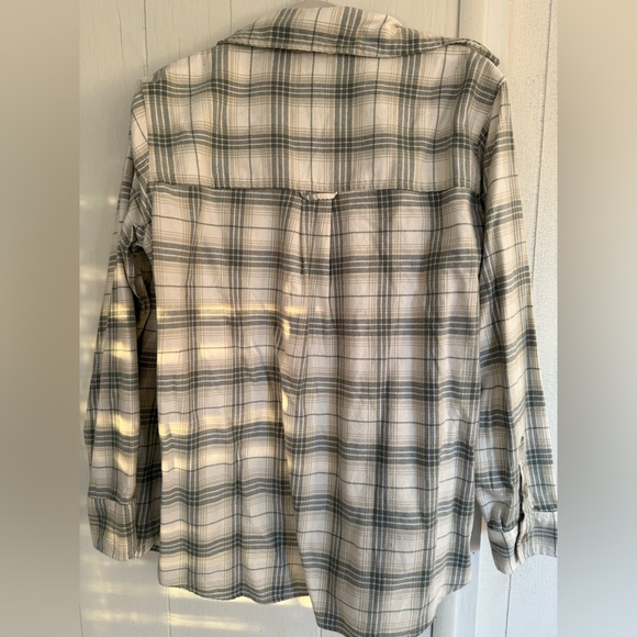 AMERICAN EAGLE GREEN AND CREAM STRIPED LONG SLEEVE FLANNEL BUTTON UP SHIRT- SML - Picture 4 of 4